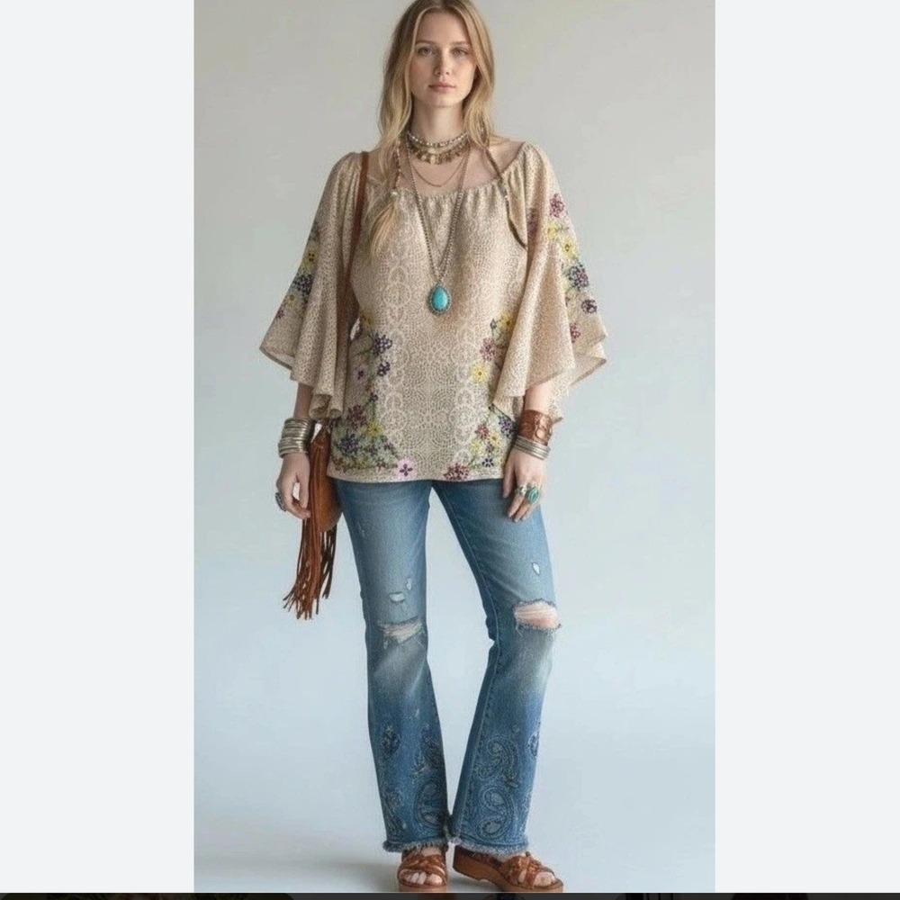 Judith March Beige Crochet Lace Floral Embroidered Bell Sleeve Mini Dress Small
